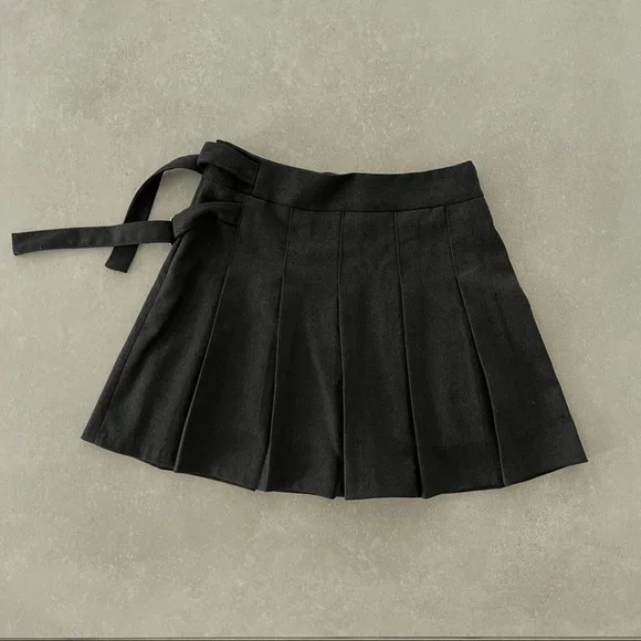 STORETS PLEATED SKIRT - Picture 9 of 9